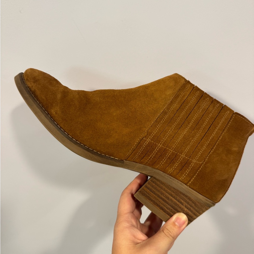 Brown Aldo fall booties - Picture 3 of 6